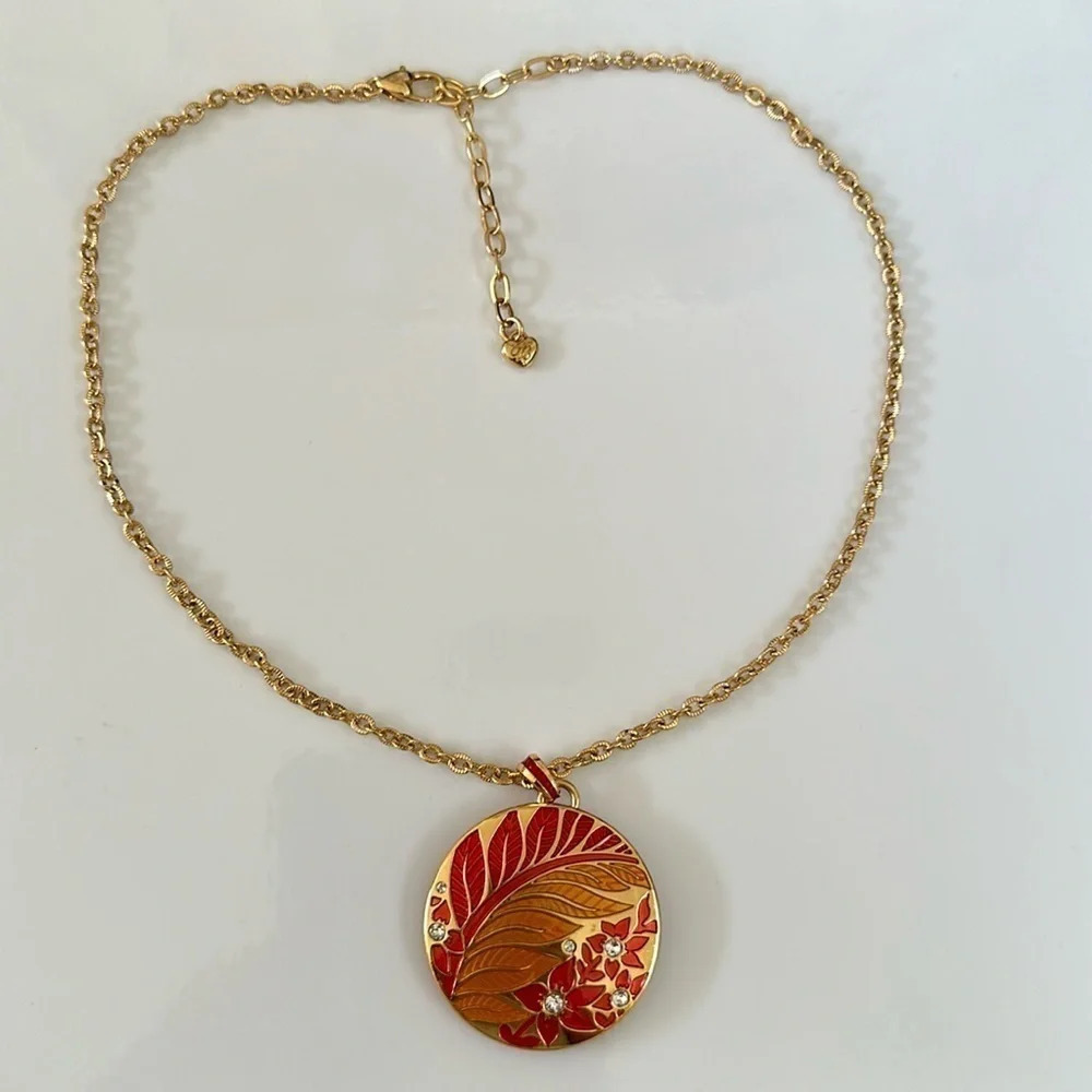 SOLD! Brighton crystals necklace - Picture 1 of 5